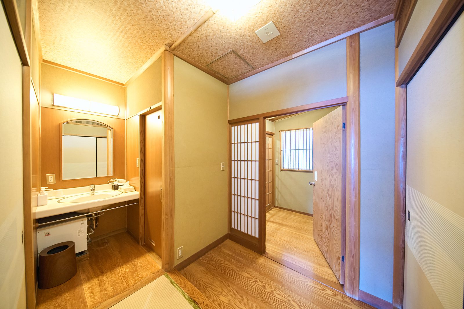 客室廊下