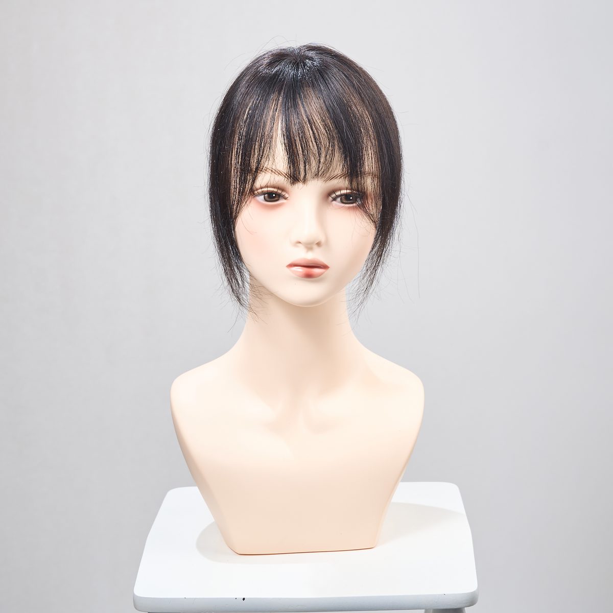 エアリーメッシュ（ブラック）をマネキンに装着したメイン画像